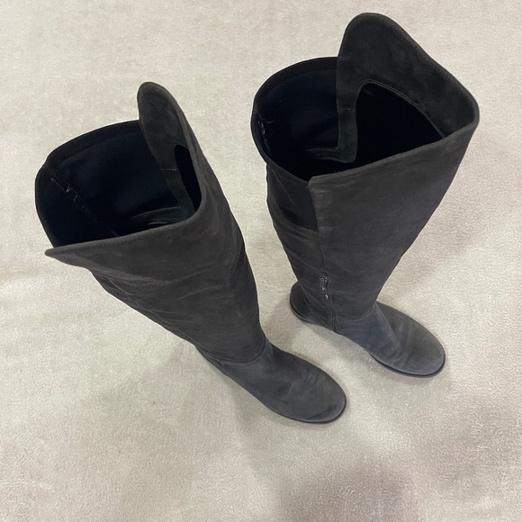 Over-the-Knee Gray Suede Boots Size 7 - Picture 3 of 15